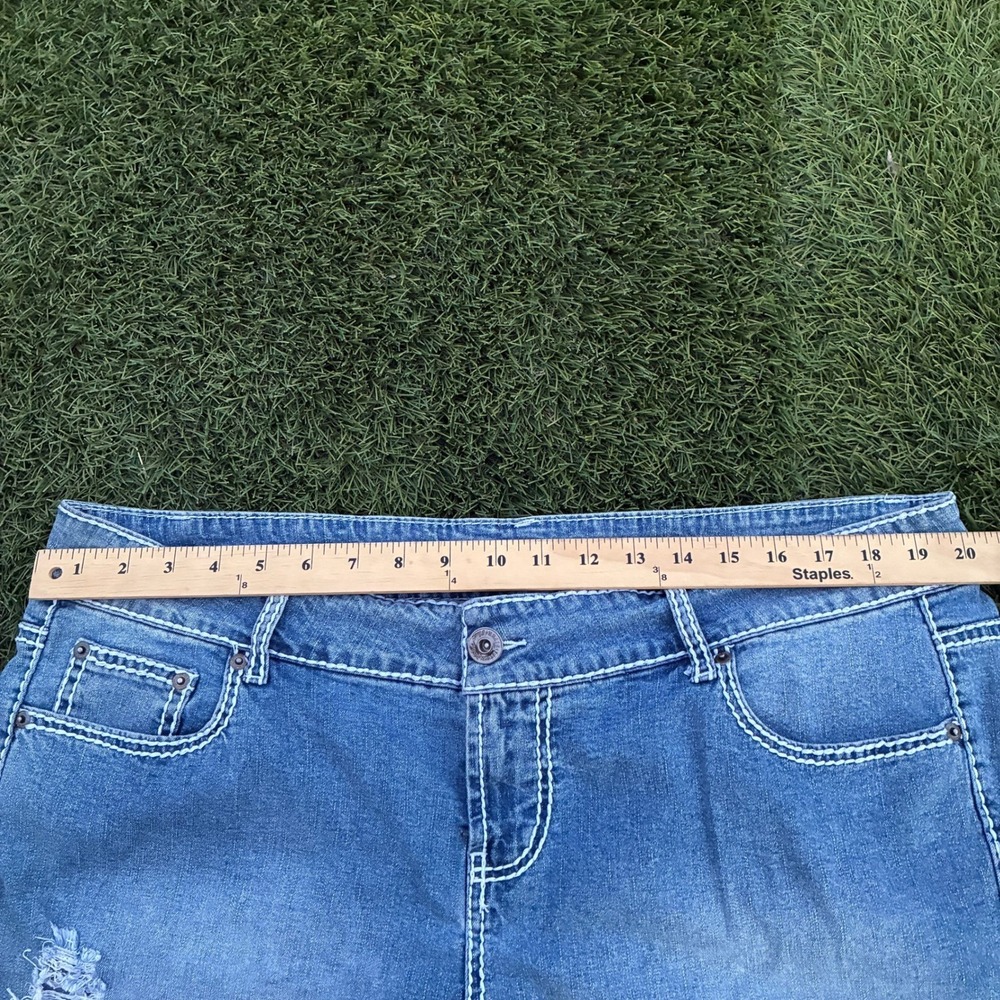Piper & Blue Womens 20W 40x4 Medium Wash Distressed Denim Shorts Contrast Stitch - Picture 4 of 7